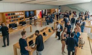 Apple Customer Experience and Loyalty